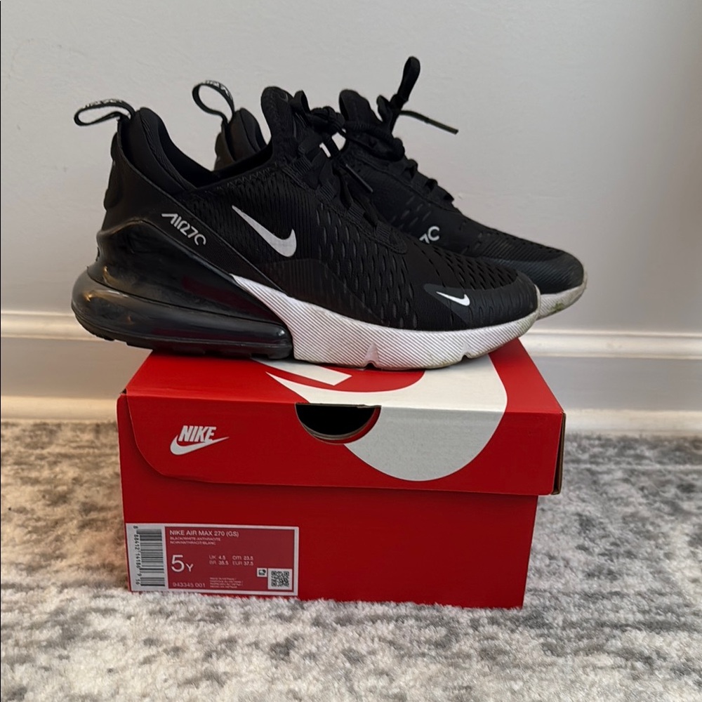 Nike Kids' Grade School Air Max 270 Shoes Black